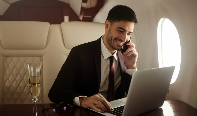 How to Book Business Class Flights to Cairns from London?